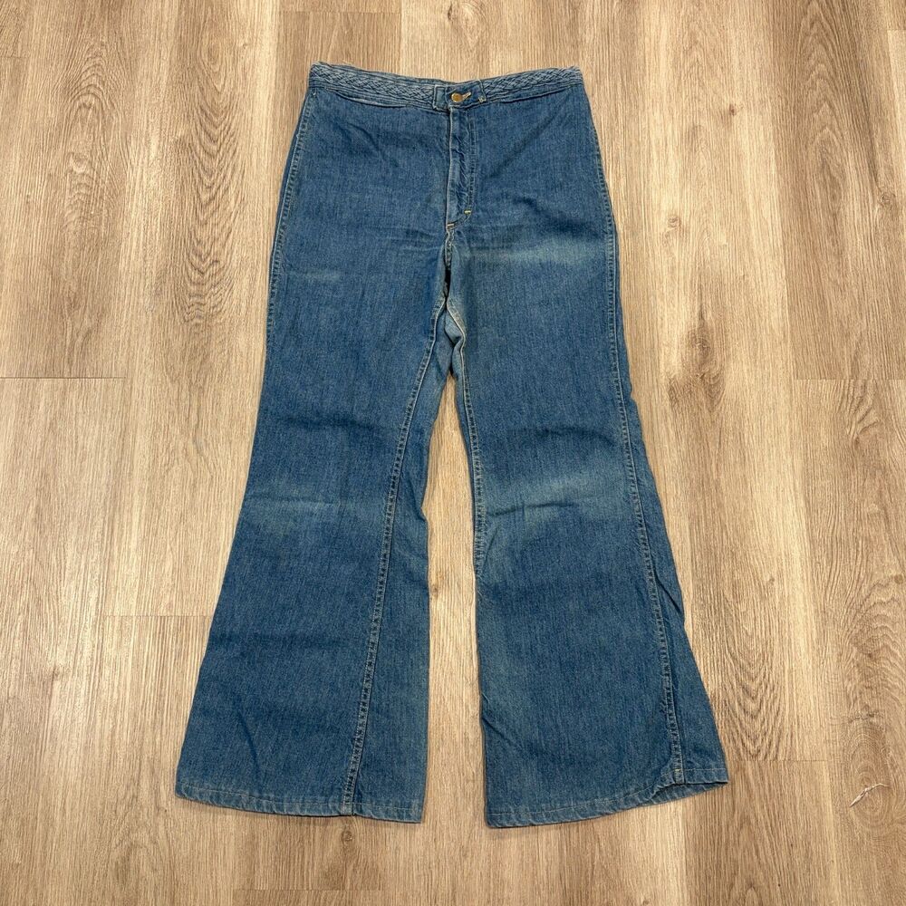 RARE Vintage 70s Lee Riders Jeans Bell Bottoms Women's Size 32x30 Blue Flared